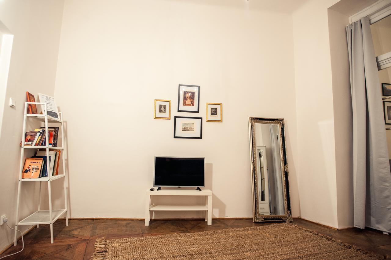 Apartment Astronomical Clock ปราก ภายนอก รูปภาพ
